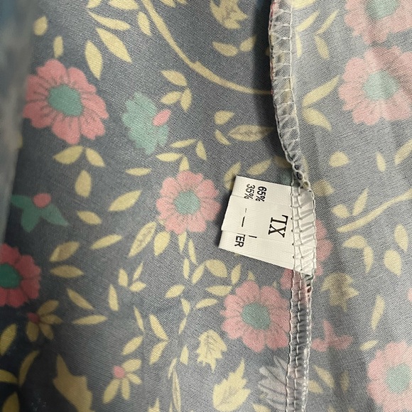 LAST CHANCE Floral Wrap Mini Dress - Picture 10 of 15